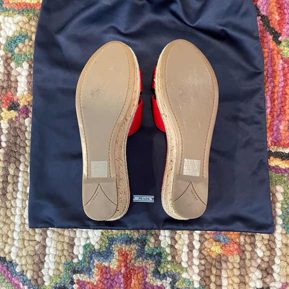 🌺🎉HP🌺🎉 NWOT Authentic Prada Wedge Mule Red Patent Leather Sandals - Picture 9 of 10